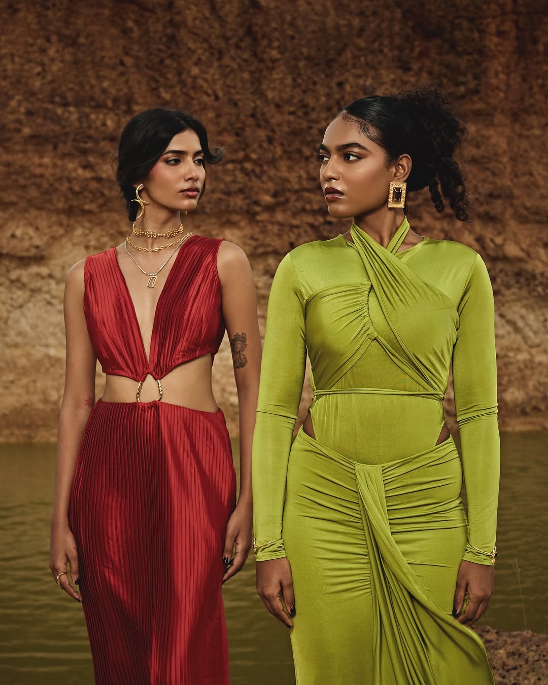 7DGE004_7DGB005_10E70DG_10N10DG_10N40DG_khwaab_earrings_dangle_gemma_bracelet_0_whitespace_drop_Model_Multi_Indian_Ashika_Alois_Image_1.jpg