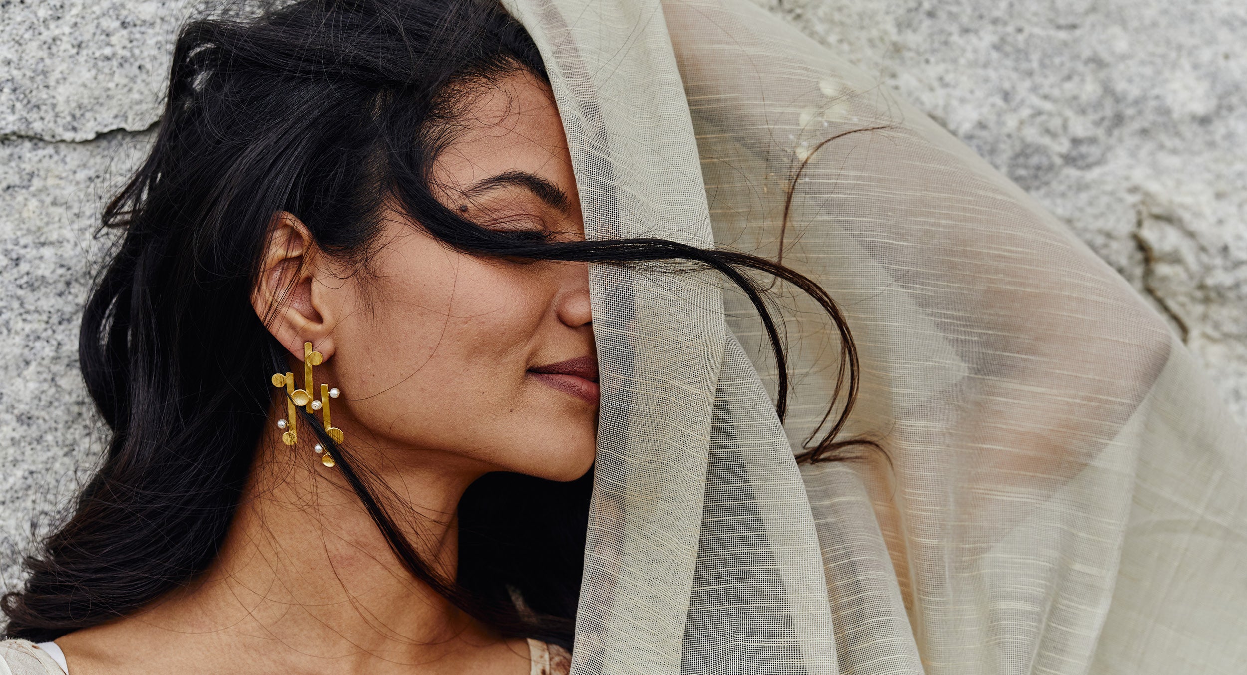 Festive Jewelry in the USA: Lightweight, Modern, Statement Pieces